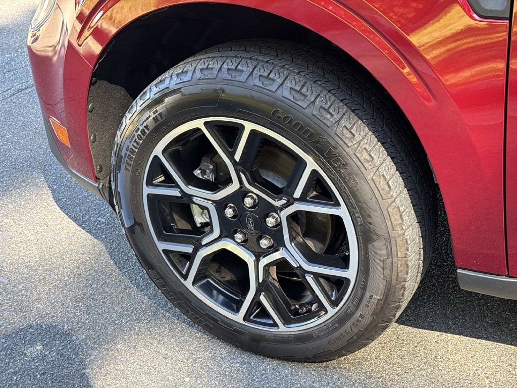 2025 Ford Maverick LARIAT
