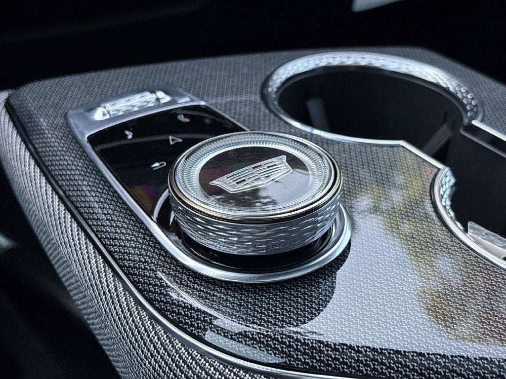 2027 Cadillac OPTIQ Luxury