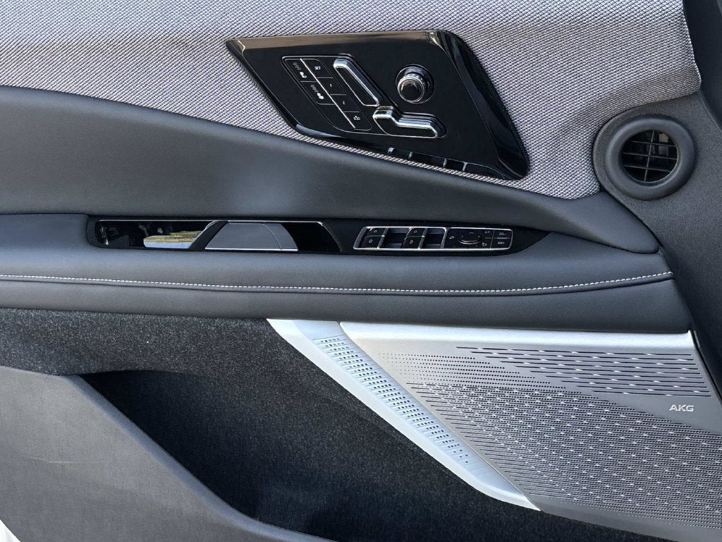 2027 Cadillac OPTIQ Luxury