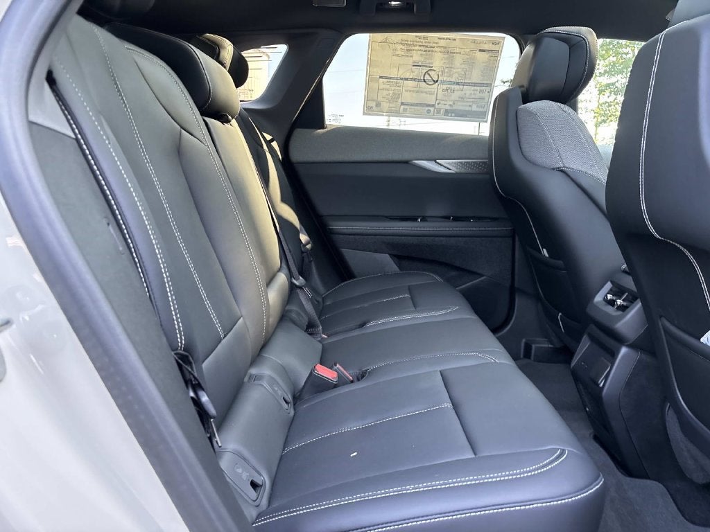 2027 Cadillac OPTIQ Luxury