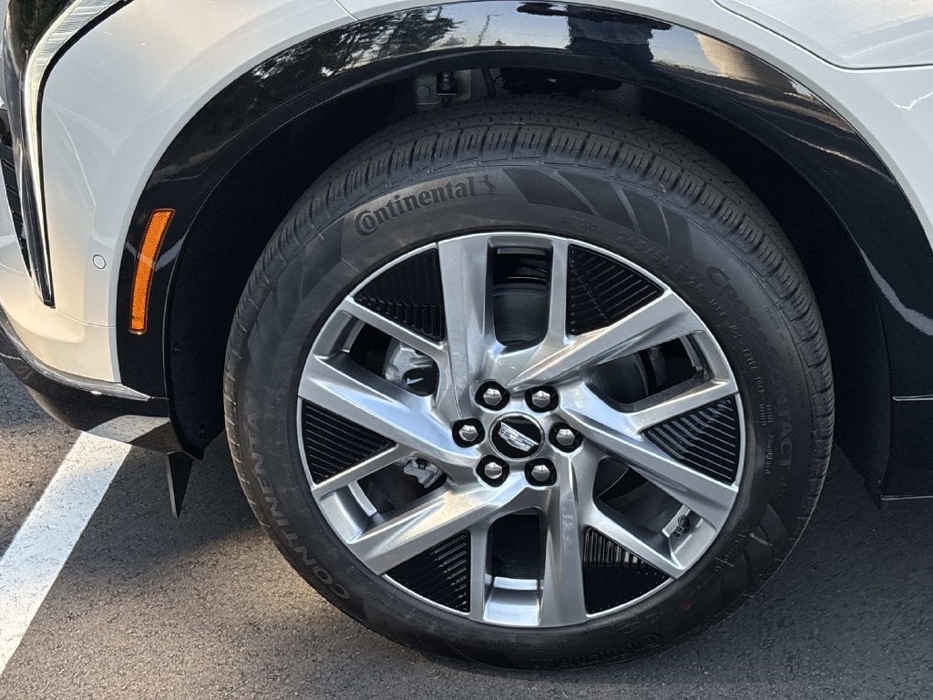 2027 Cadillac OPTIQ Luxury