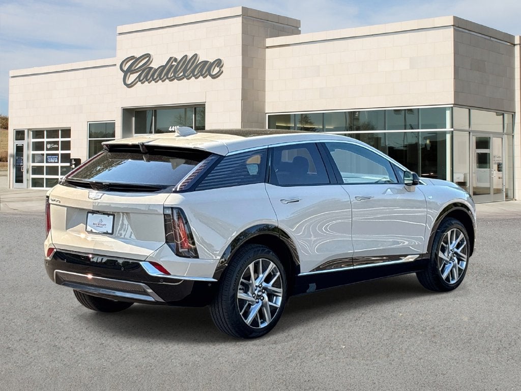 2027 Cadillac OPTIQ Luxury