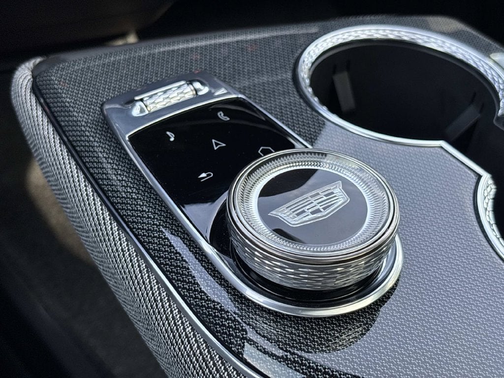 2026 Cadillac OPTIQ Premium Luxury