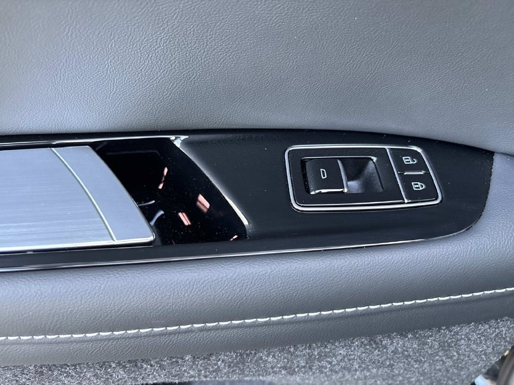 2026 Cadillac OPTIQ Premium Luxury
