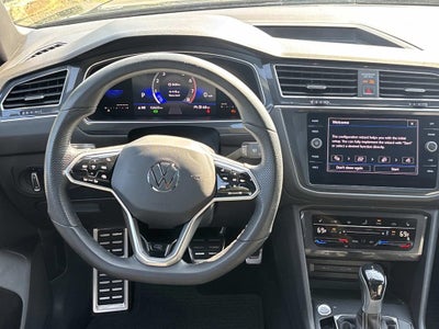 2022 Volkswagen Tiguan SE R-Line Black