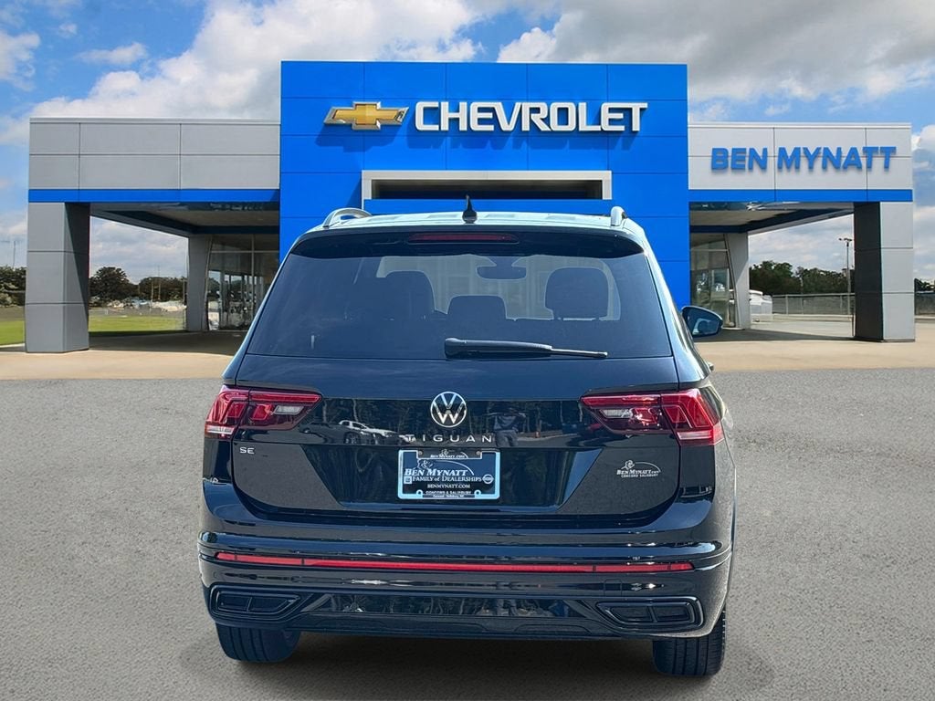 2022 Volkswagen Tiguan SE R-Line Black
