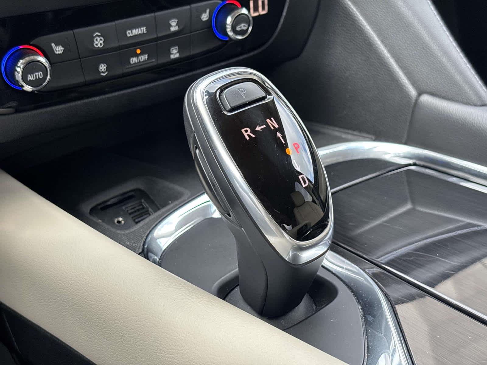 2020 Buick Enclave Essence