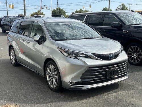 2022 Toyota Sienna Platinum