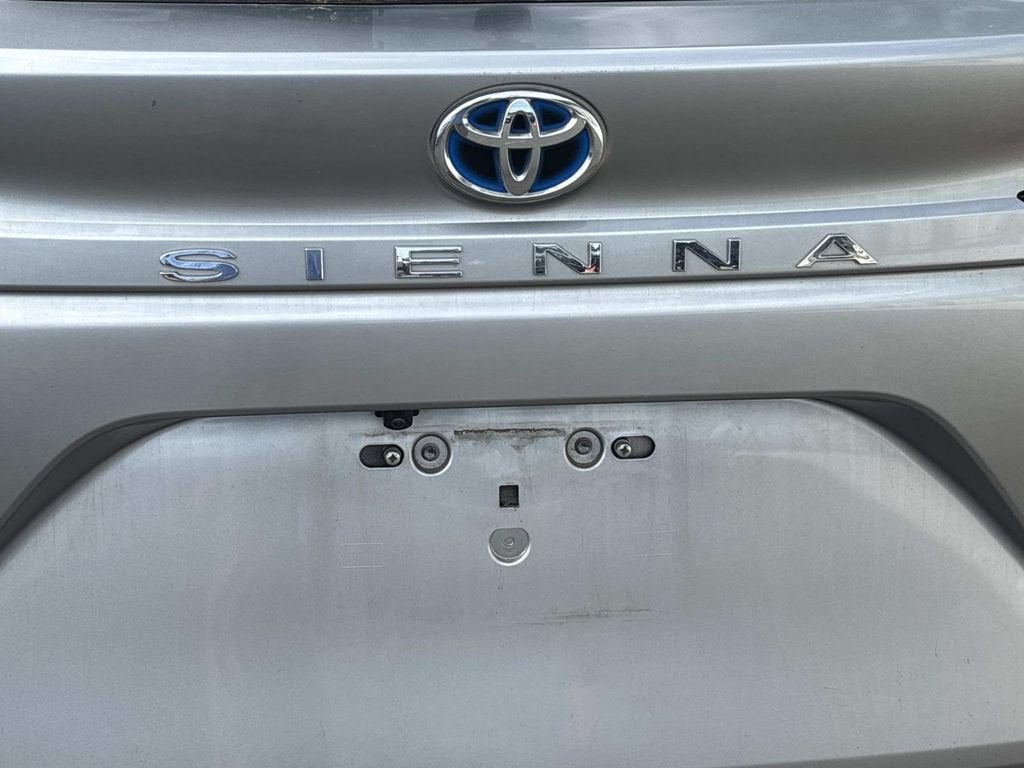 2022 Toyota Sienna Platinum