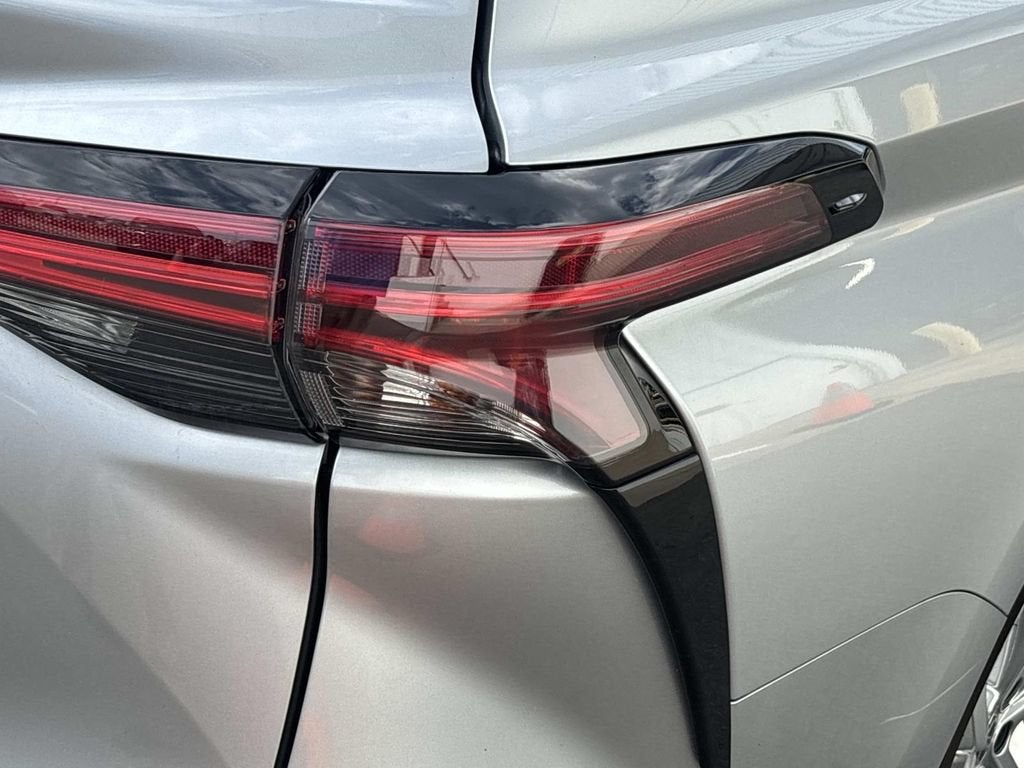2022 Toyota Sienna Platinum