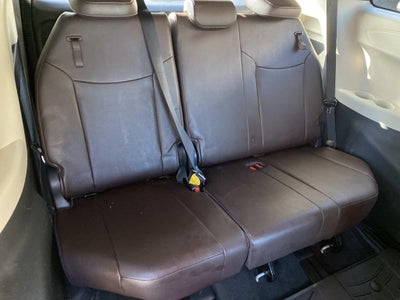 2022 Toyota Sienna Platinum