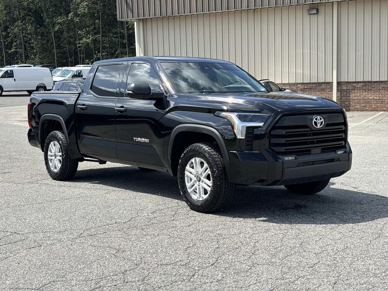 2025 Toyota Tundra 4WD SR