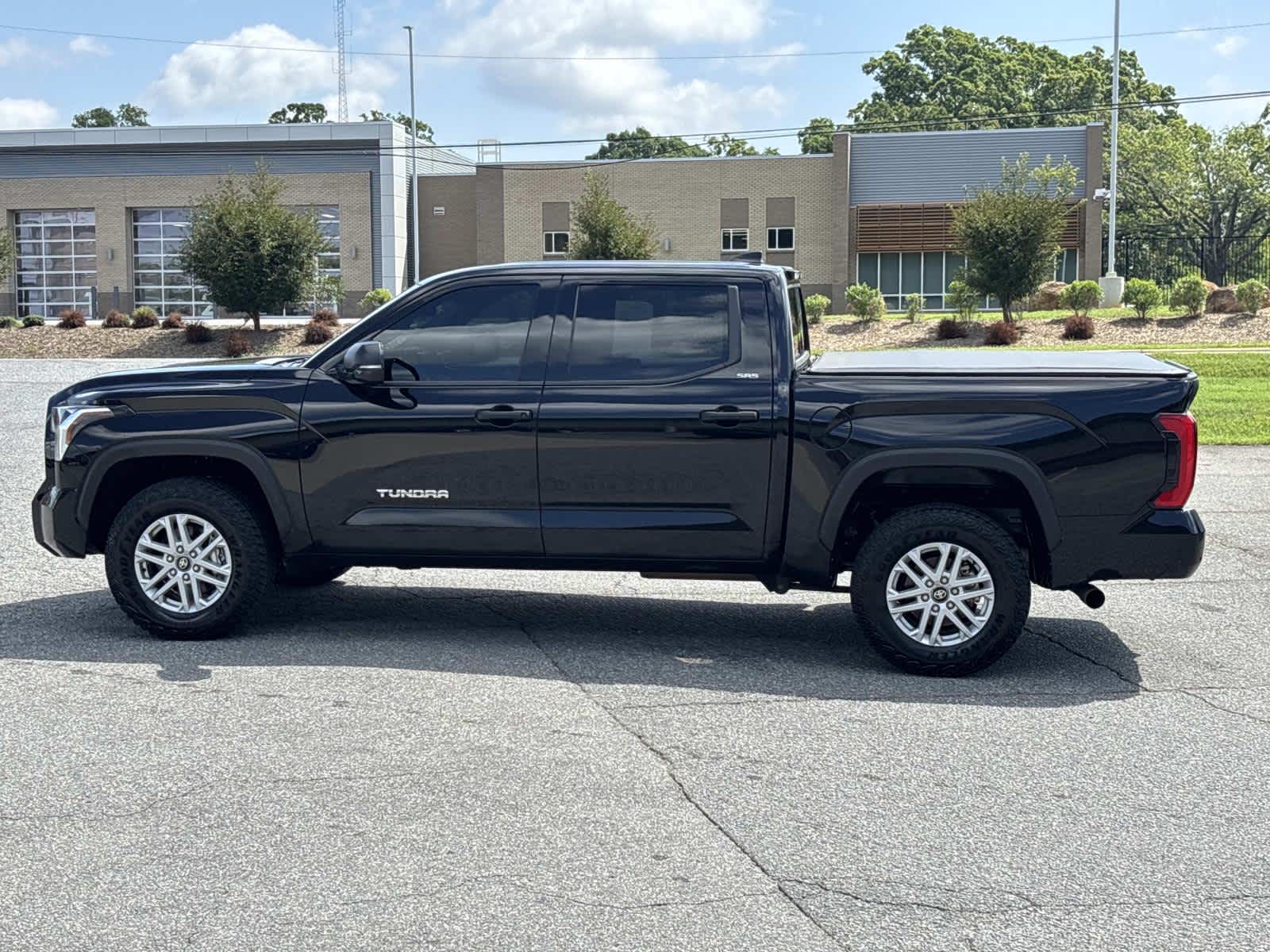 2025 Toyota Tundra 4WD SR
