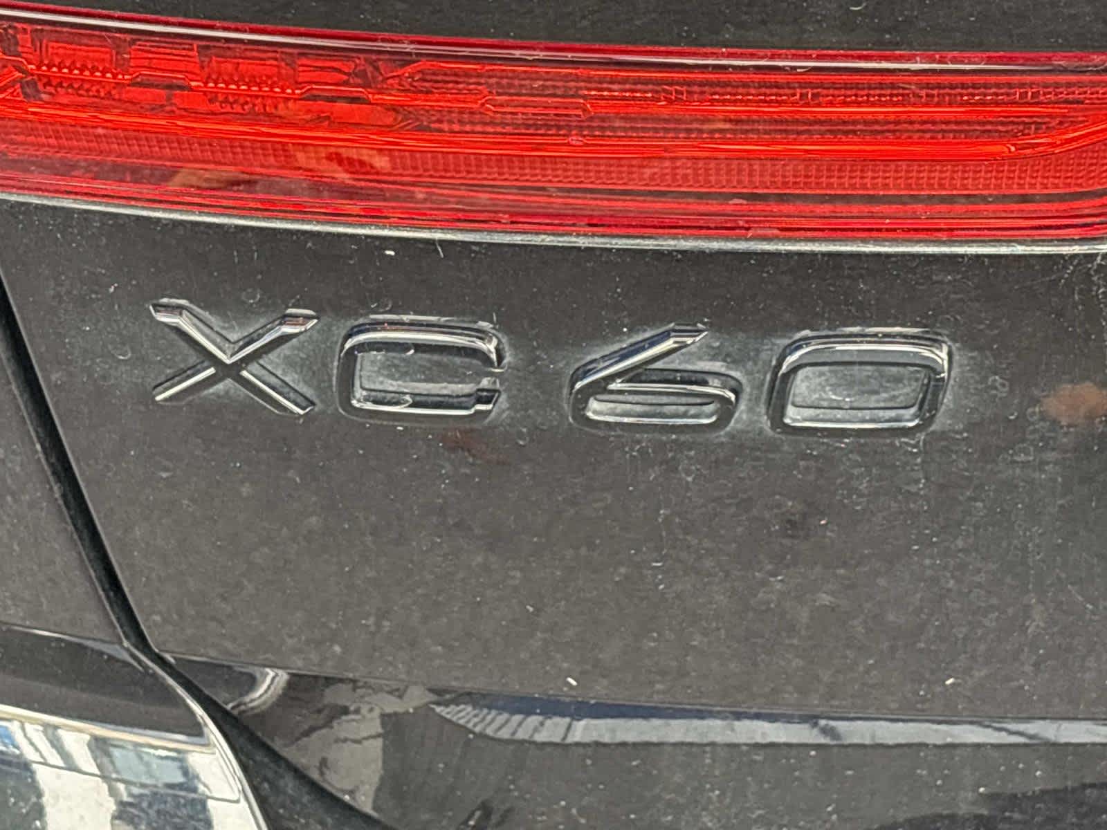 2024 Volvo XC60 Recharge Plug-In Hyb Ultimate Black Edition